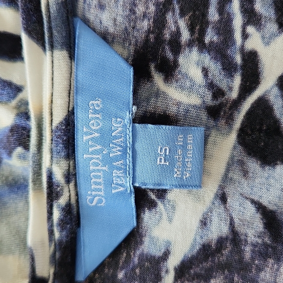 Vera Wang ¾ Sleeve Top Size Petite Small Blue & White - Picture 3 of 7
